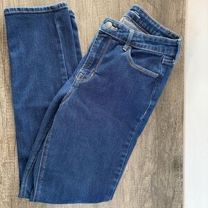 Old Navy Women’s Medium Blue Skinny Jeans